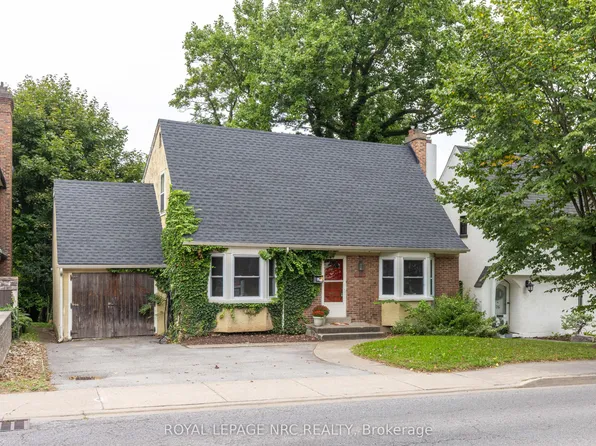 28 Glenridge Ave, Saint Catharines, ON L2R 4W6