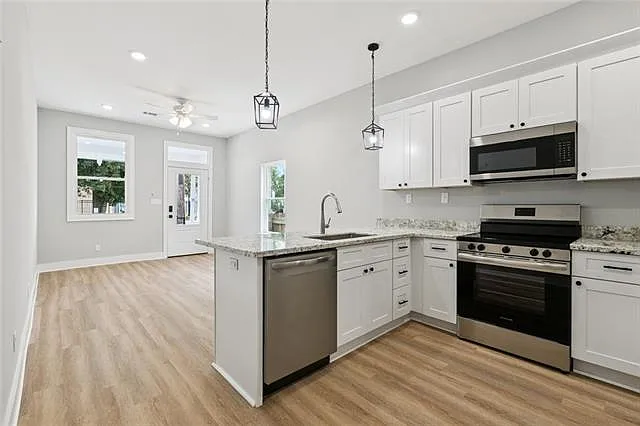 1614 Leonidas St — Photo 10