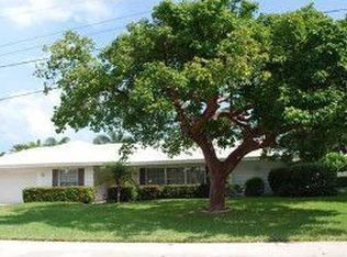 4000 NE 25th Ave, Lighthouse Pt, FL 33064