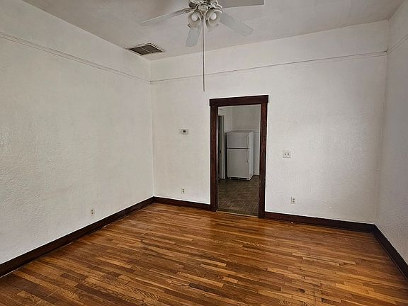 5th image of 741 E 1st St Unit 1-3