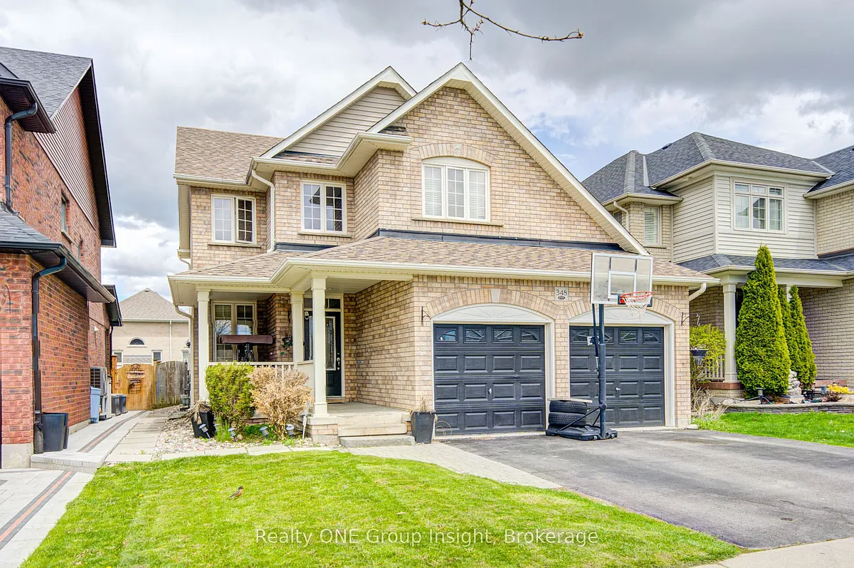 Building Photo - 348 Britannia Ave E #BASEMENT