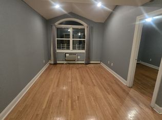 12104 25th Rd FLOOR 3, Flushing, NY 11354