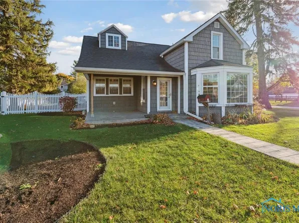 504 E John St, Maumee, OH 43537