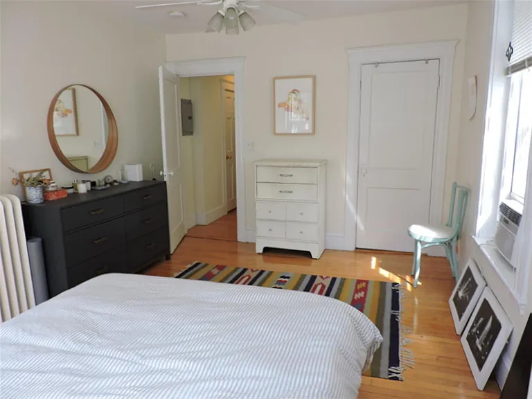 331 Harvard St #8 — Photo 8