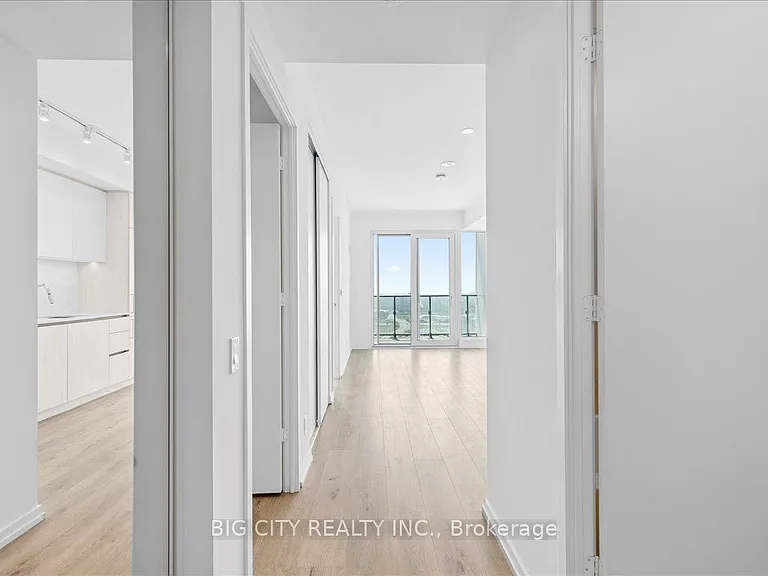 1000 Portage Pkwy #4107 — Photo 3