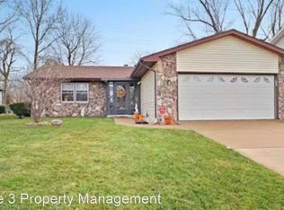 268 Saxon Dr, Springfield, IL 62704