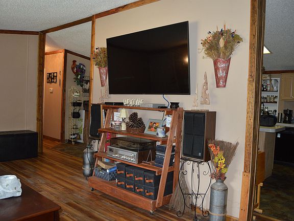 3rd image of 1198 Old Margaret Rd