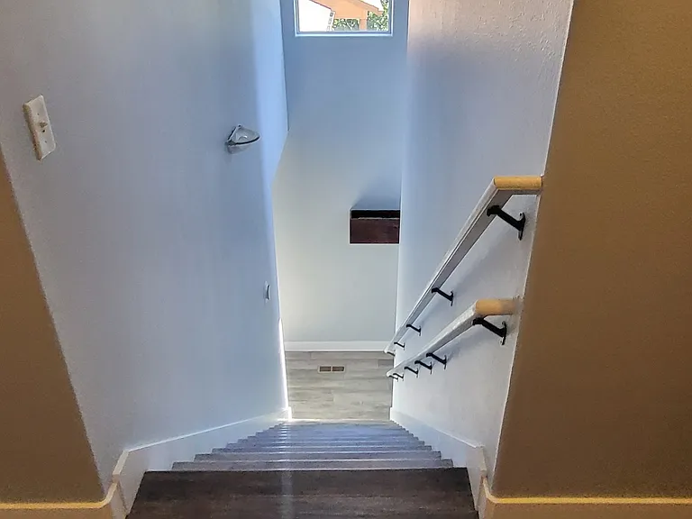 359 Jans Ct — Photo 10