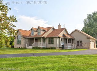 9019 Cardinal Dr, Millington, MI 48746