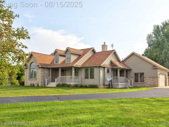9019 Cardinal Dr, Millington, MI 48746