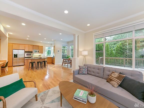 4th image of 11764 158th Ave NE