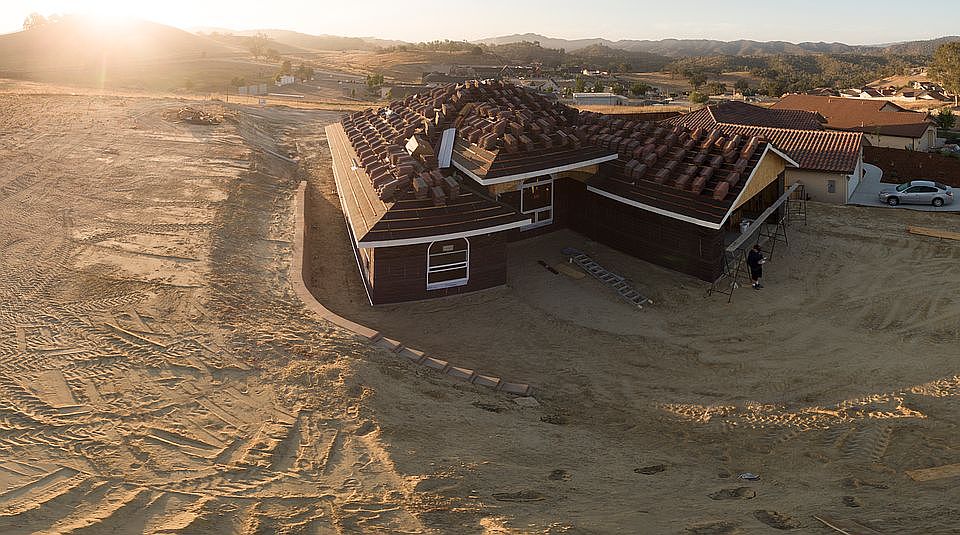 1st image of 3440 Lakeside Village Drive