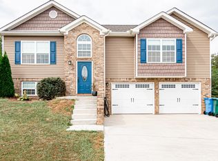 459 Titanium Dr, Hixson, TN 37343