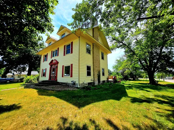 730 Grace Ave, Chariton, IA 50049