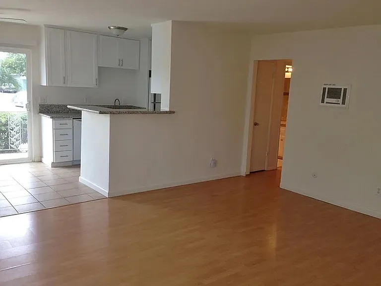 3975 Arizona St — Photo 2