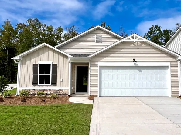 3035 Day Dream Ln, Leland, NC 28451