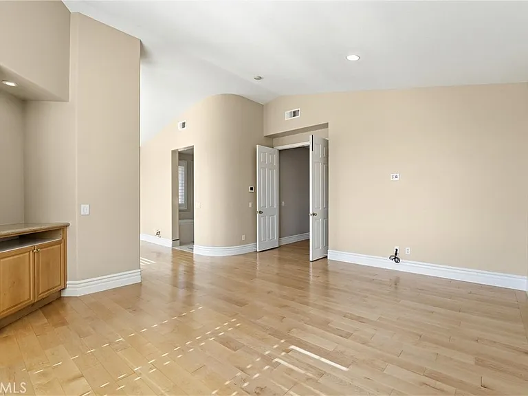 2536 Brennen Way — Photo 30