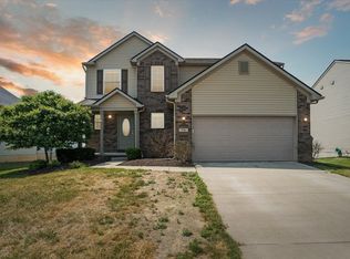 876 Blue Bird Ln, Milan, MI 48160