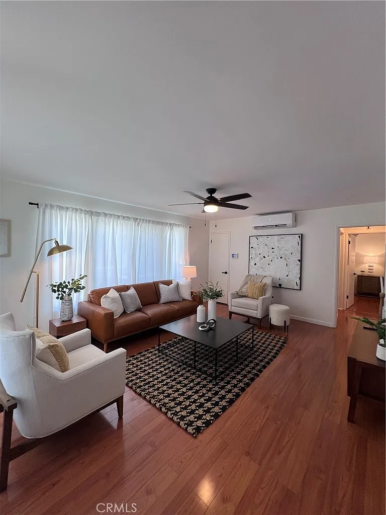 2 bed, 750 sqft, $7,000 — Photo 1