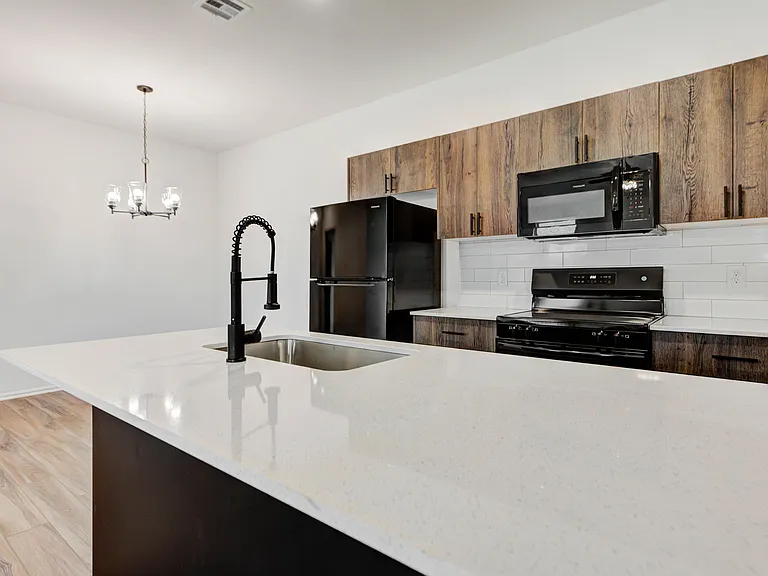 506 N Canyon Ter — Photo 11