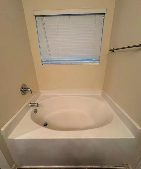 661 Carlton Pointe Dr #9 — Photo 5