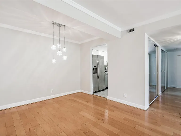 7621 Tremayne Pl #111 — Photo 8