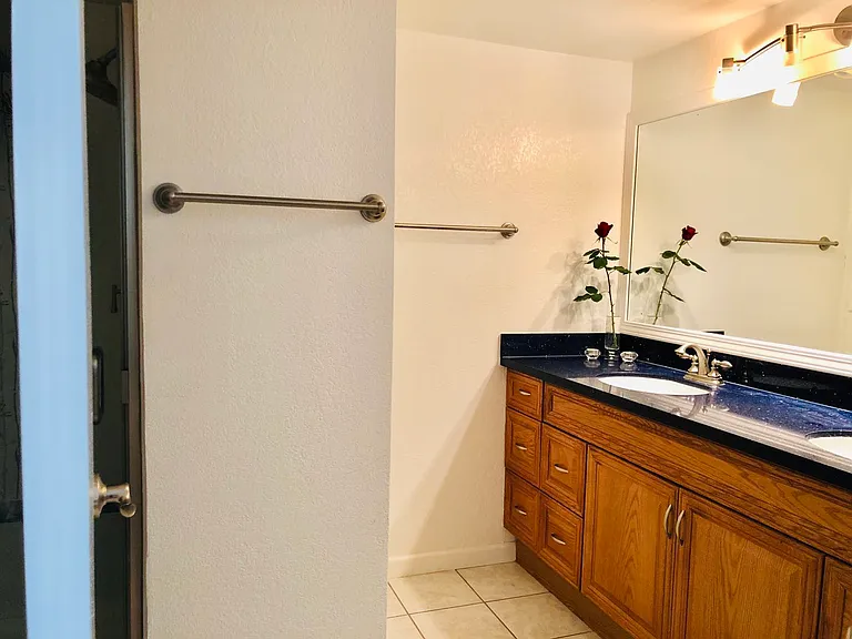 1211 Crescent Ter — Photo 14