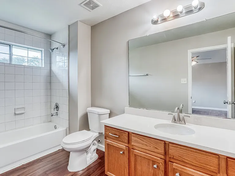 8238 Fuqua Gardens Dr — Photo 13