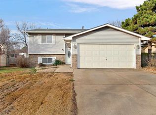 4125 Clarendon St, Wichita, KS 67220