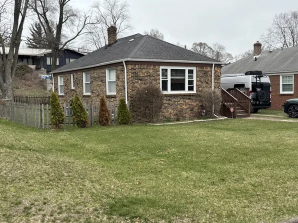 8000 Maple Ave, Gary, IN 46403