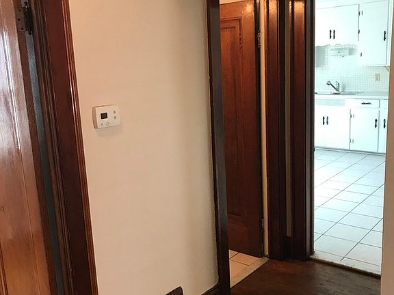 5th image of 5203 Vandalia Ave