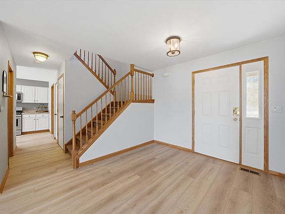 4th image of 7770 Bristol Park Dr