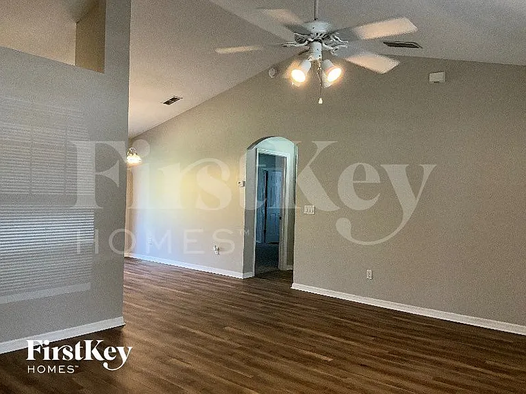 709 La Costa St — Photo 5