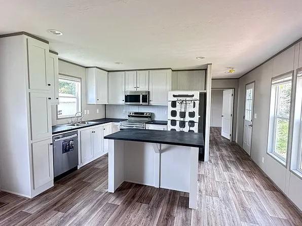 112 Sheri Dr, Bristol, TN 37620