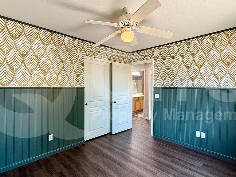800 N Soho Pl — Photo 18