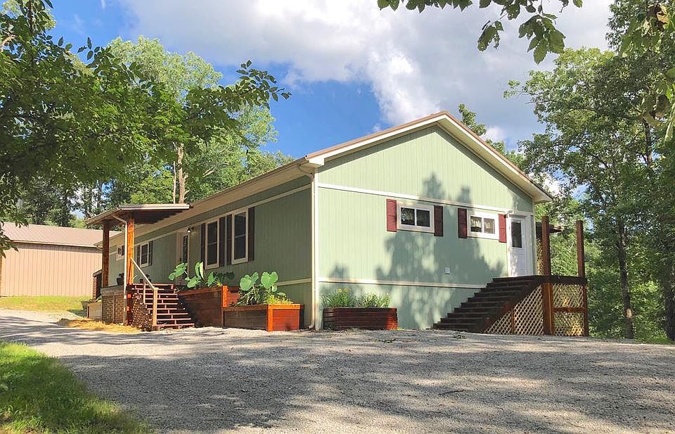 1st image of 250 Gradyville Club Ln