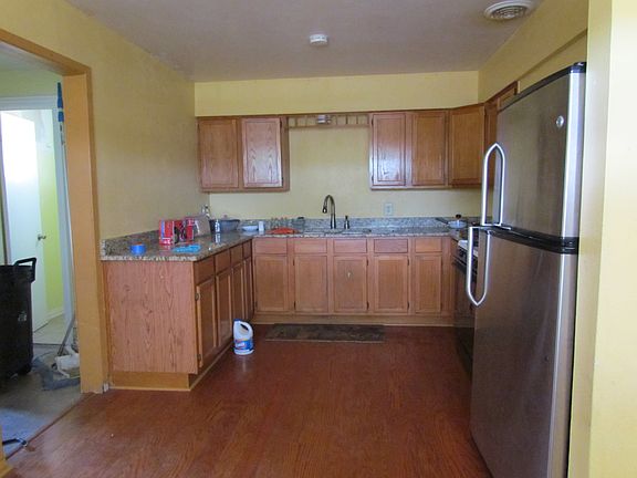 2nd image of 301 W Forest St