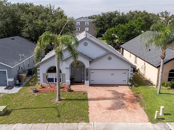 4th image of 16404 Coopers Hawk Ave