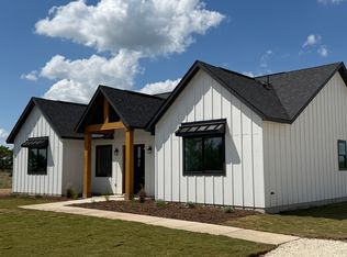 Sabine Plan, Heritage Woods, La Vernia, TX 78121