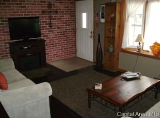 70 Windsor Rd, Springfield, IL 62702