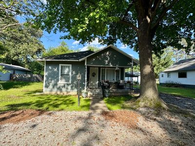 1008 S Commercial St, Benton, IL, 62812