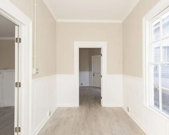 205 W Cherry St — Photo 16
