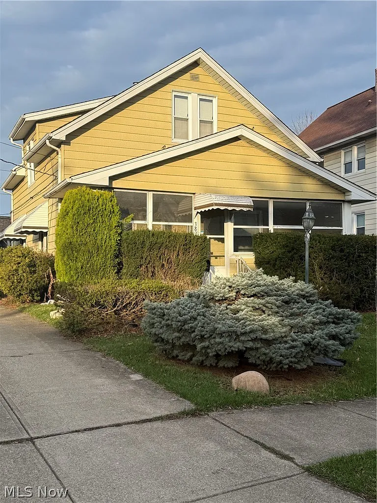 3810 Highland Rd photo 1