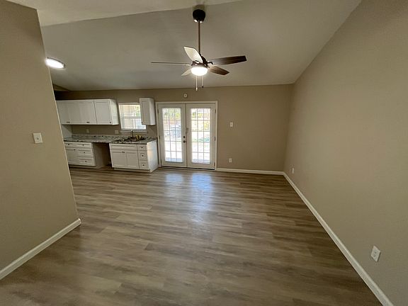4th image of 9615 Oak Gate Ln