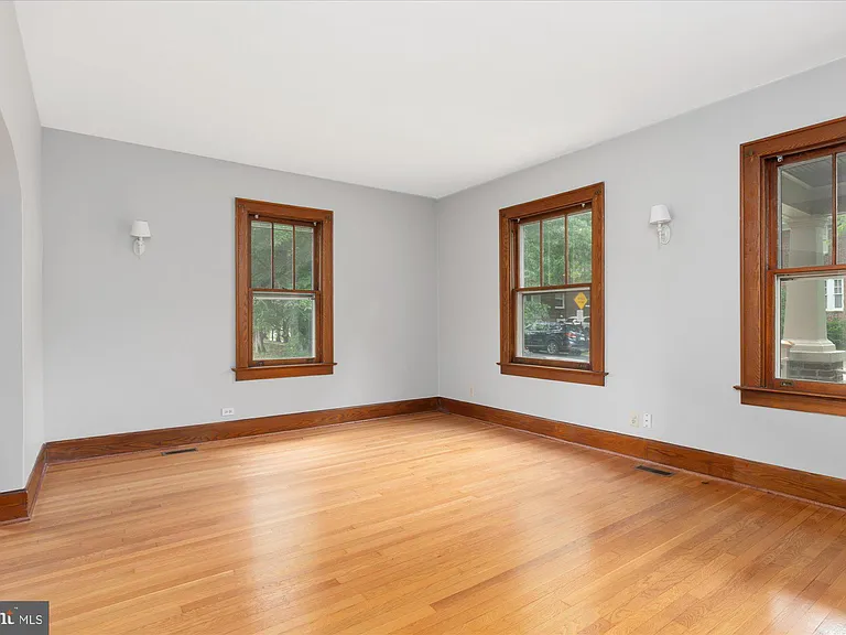 1431 N Fillmore St — Photo 9