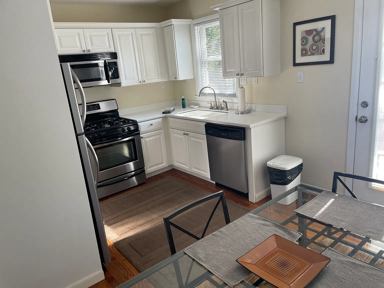 1 bed, $1,900 — Photo 2