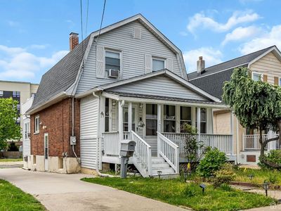 17 E Grove Ave, Woodbridge, NJ, 07095