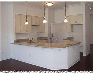 1st image of 1458 Manor Blvd