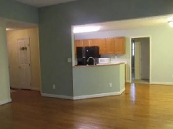 402 Westminster Dr, Clayton, NC 27520
