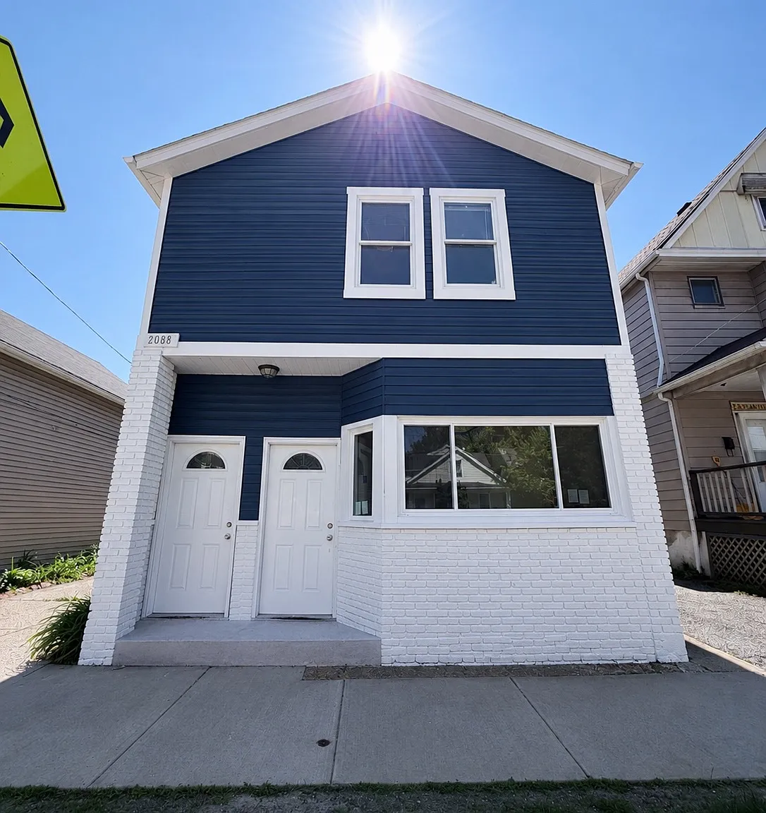 1 bed, 1100 sqft, $1,600 — Photo 1